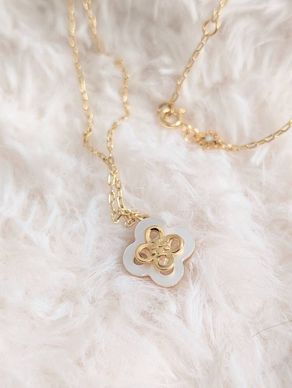 TORY BURCH Kira Stacked Clover Gold Charm Necklace - Picture 3 of 5
